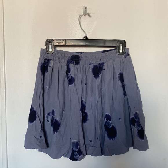 Sunday Best Skirt blue floral - Picture 2 of 3